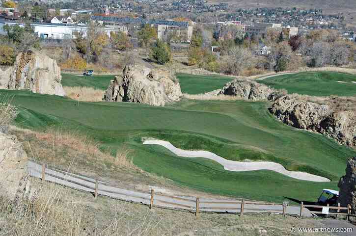 Dinosaur Footprints Safely Extracted from Colorado Golf Course