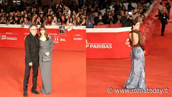 Festa del Cinema, pagelle seconda giornata: Bellucci-Burton incantano sul red carpet. Ma il look di Miriam Leone?