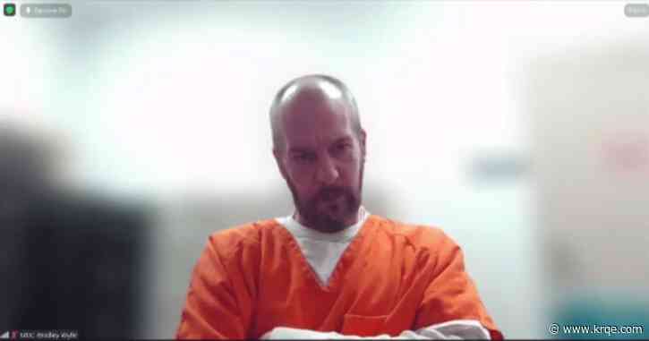 Albuquerque man who carved racial slur into neighbor's driveway sentenced to probation