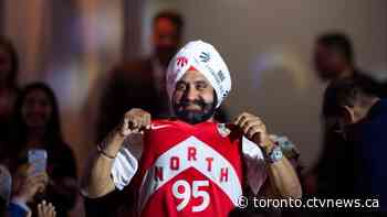 Toronto Raptors superfan Nav Bhatia writes memoir with 'behind-the-scenes stories'