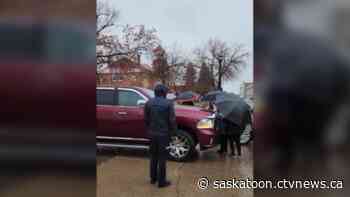 Union says Sask. city mayor pushed his truck into picketing workers