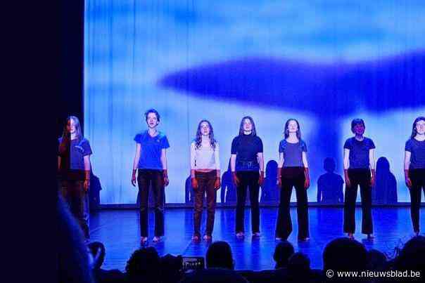 Leerlingen Oudenaardse kunstacademie Parcour brengen theater voor goede doel