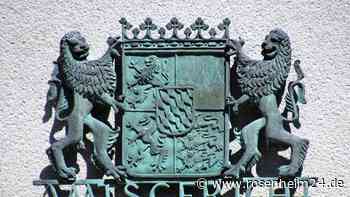 Auf allen Vieren durch den Zug – Angeklagter (27) will von Salzburg in die Bundesrepublik