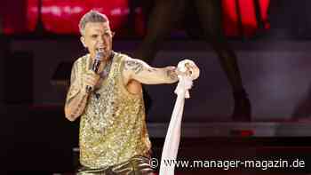 RWE: Energiekonzern fliegt Robbie Williams zum Privatkonzert ein