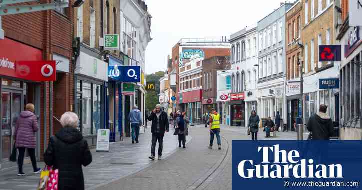 UK retail sector may be in recession before key Christmas sales season