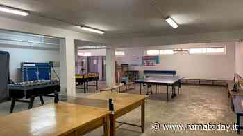 I 300 studenti rimasti senza palestra. L’unica alternativa è il ping pong nel seminterrato