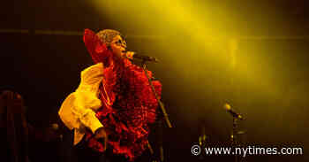 Lauryn Hill Continues to Evolve on Her ‘Miseducation’ Anniversary Tour