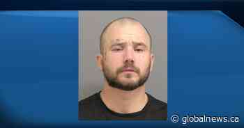 Police looking for man connected to 9 break-ins in Waterloo’s University District
