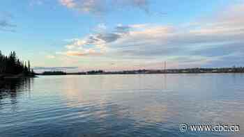 Man, 51, dead following 2-boat crash on Island Lake: Manitoba RCMP