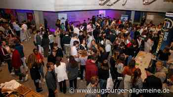 Augsburg heißt neue Studierenden beim Erstsemesterempfang willkommen