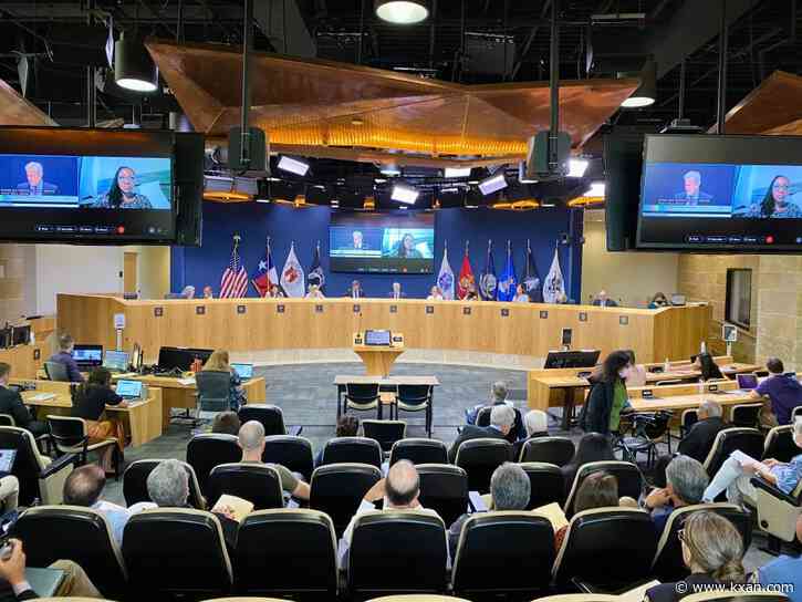 How to check voting records for Austin mayor, city council members