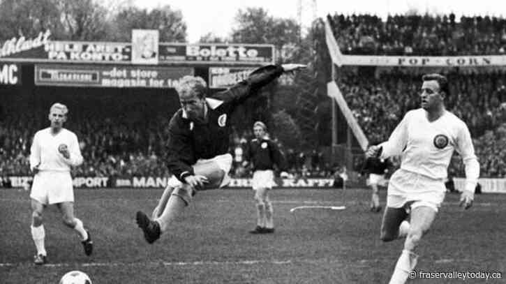 Man United, England soccer great Bobby Charlton dies at 86