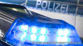 Feuerwehr: Schuppen mit Fotovoltaik-Dach brennt im Kreis Gifhorn