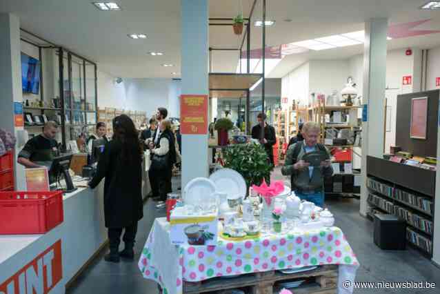 Aangenaam komen en gaan in Kringwinkels op 22ste Dag van de Kringwinkel: “Dé plek om spullen met een verhaal te scoren”