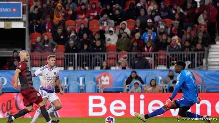 Bradley exits on a losing note as Toronto FC loses 2-0 to Orlando in season finale