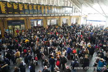 Londons Kings Cross station forced to close due to overcrowding