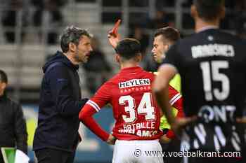 Van Bommel komt met verklaring voor rode kaart tegen Charleroi