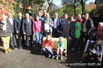 Vauß-Hof in Salzkotten-Scharmede investiert Preisgeld in alten Trecker