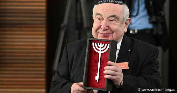 Einweihung in schwerer Zeit: Dessauer Synagoge eröffnet