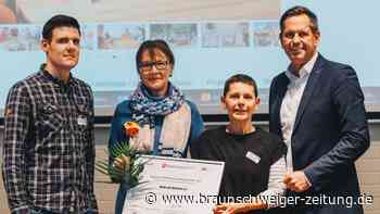Bauminister Lies zeichnet Hattorfer Generationenprojekt aus