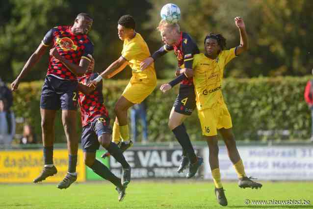 Eindelijk! KHO Wolvertem Merchtem wint voor het eerst en geeft rode lantaarn door aan SK Pepingen-Halle: “Dit is een kantelmoment, maar er is nog een lange weg te gaan”