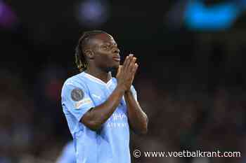Een indrukwekkende Jérémy Doku heeft zijn eerste prijs te pakken als speler van Manchester City