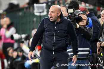 Anderlecht-coach Brian Riemer grijpt meteen in na Clasico