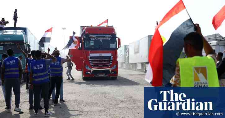Second convoy of aid enters Gaza as Israel increases bombardment