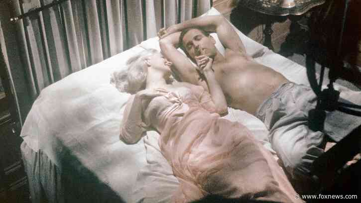 Paul Newman's 'naughty' letters to Joanne Woodward discovered by daughter: 'I can't put this in the book'