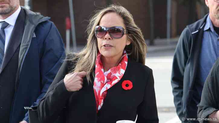 Crown drops bail violation charge against convoy organizer Tamara Lich