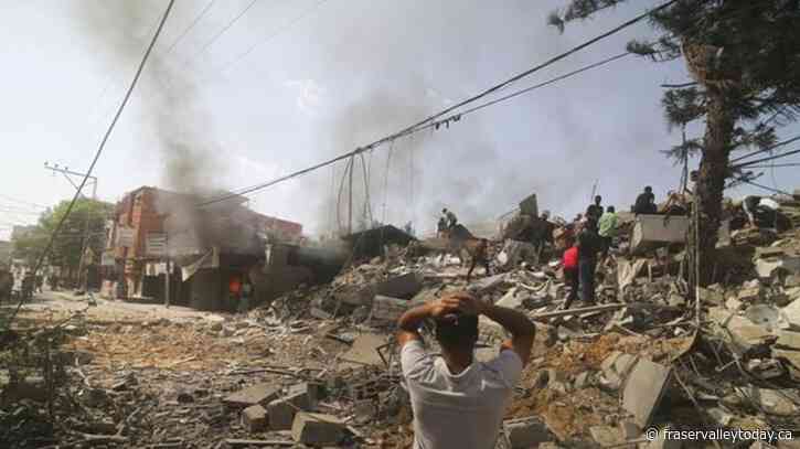 Canadian in Gaza says Israeli air strikes now relentless ahead of ground invasion