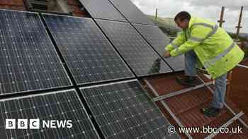 World shift to clean energy is unstoppable, IEA report says