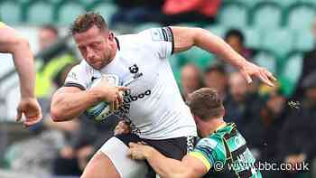 Premiership: Northampton 27-33 Bristol - Bears hold off Saints to keep up unbeaten start