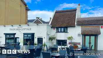 Weston-super-Mare's Old Thatched Cottage to get blue plaque