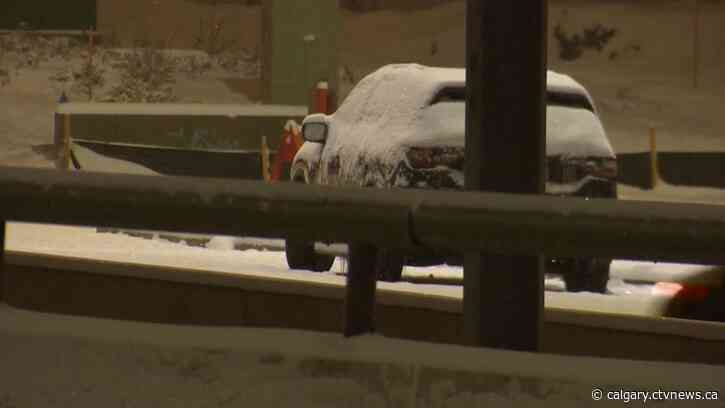 Snowfall creates challenging driving conditions for many Calgary drivers with up to 25cm on the way