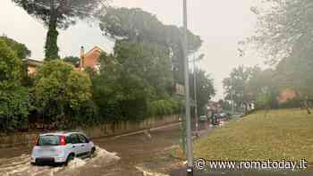 Temporale a Roma e provincia: strade allagate e traffico in tilt