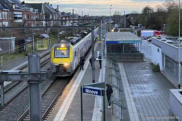 Extra treinen en stationsplein “light”, stad mikt op beterschap voor dienstverlening en stationsomgeving