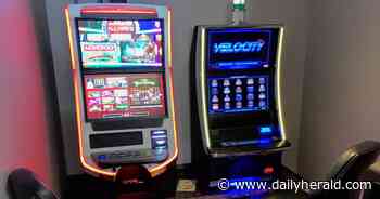 Should video gambling be allowed at public golf club in Mundelein? Trustees divided on plan