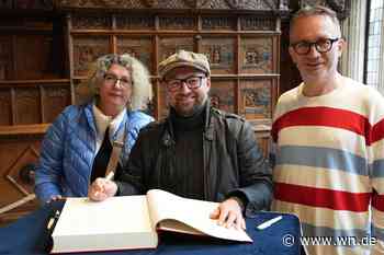 Russen und Ukrainer im Friedensbuch vereint