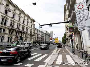 Milano, rivoluzione Area C: multa se si parcheggia per più di due ore e aumento prezzo ingresso
