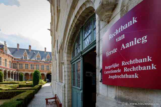 Kinesist filmt stiekem patiënten tijdens behandeling: “Ik vertrouwde hem, maar heb me nog nooit zo vernederd gevoeld”