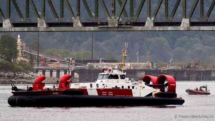 Boater dies when small boat capsizes in rough conditions off Vancouver’s Point Grey