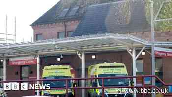 Raac: Parts of Scunthorpe General closed due to concrete