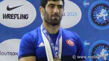 SVS Hallbergmoos: Bilici reißt sich bei Veteranen-WM die Bizepssehne – und gewinnt das Halbfinale dennoch