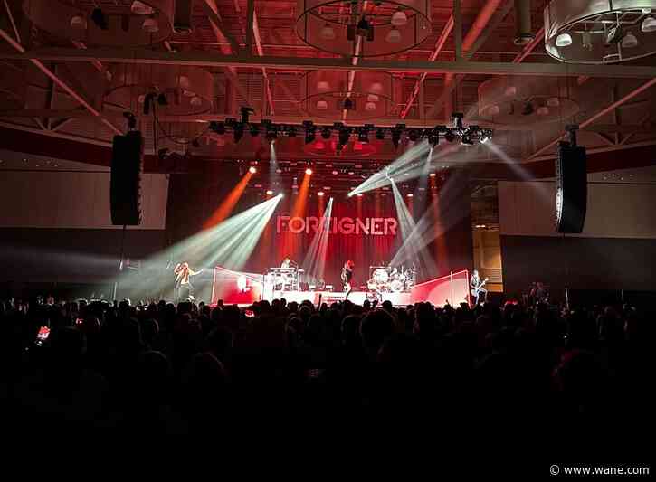 Homestead choir rocks it out with Foreigner