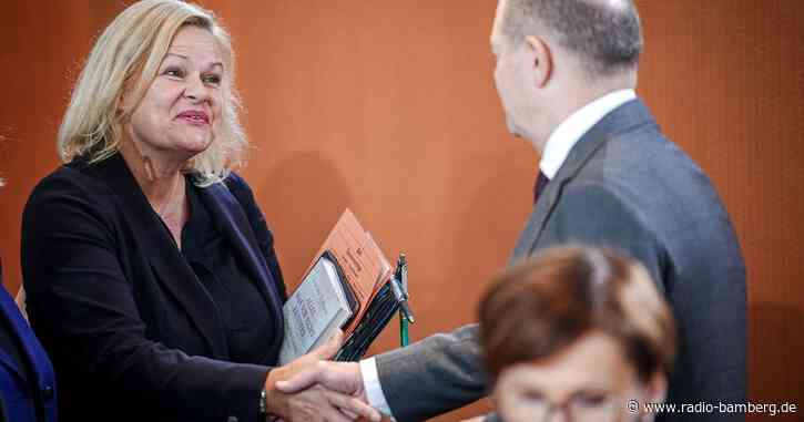 Kabinett billigt Gesetzentwurf für schnellere Abschiebungen