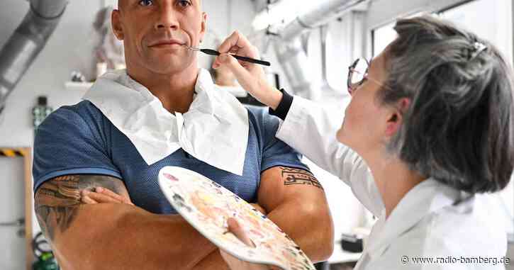 Nach Kritik: Dwayne Johnson zurück im Wachsfigurenmuseum