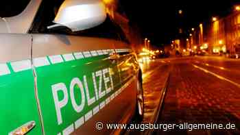 Gast beleidigt Mitarbeiter eines Lokals und ruft selbst die Polizei