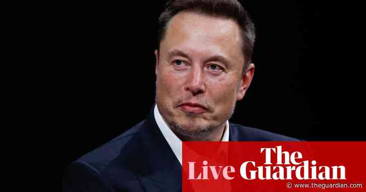 Banks face $2bn Twitter losses says report; Canary Wharf owners inject £400m – business live