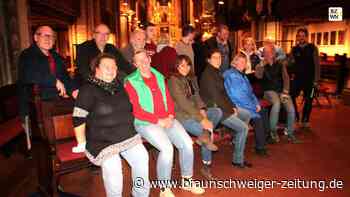 Helmstedt: Begegnungen an der großen Tafel in der Kirche